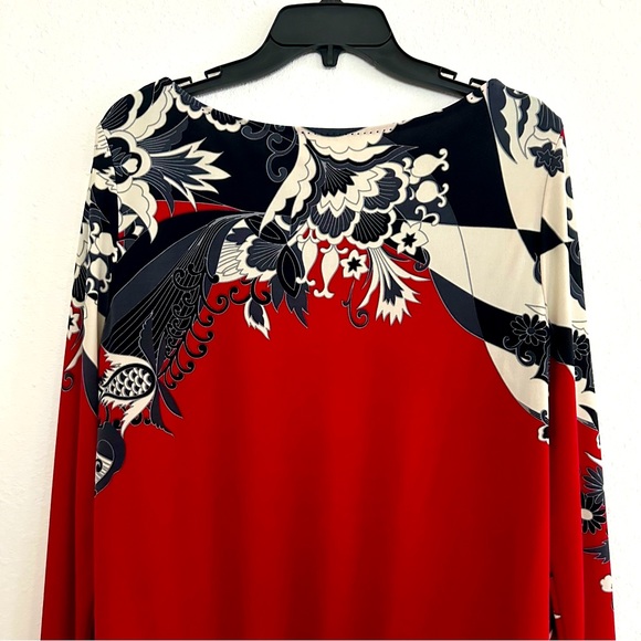 Tahari red top with Japanese style design - Picture 7 of 14
